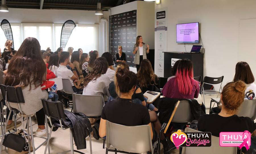 grupo-charla-oncologica3.jpg