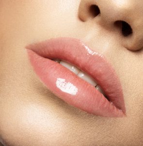 Tips para dar volumen a tus labios