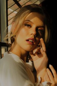 Las mechas face framing la tendencia consolidada